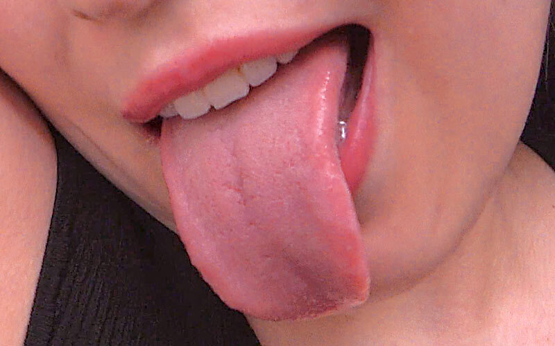 完全主観 「ほら、ワタシをおかずにして…目の前でシコって見せて…」美熟女に見つめられながら射精する快感2
