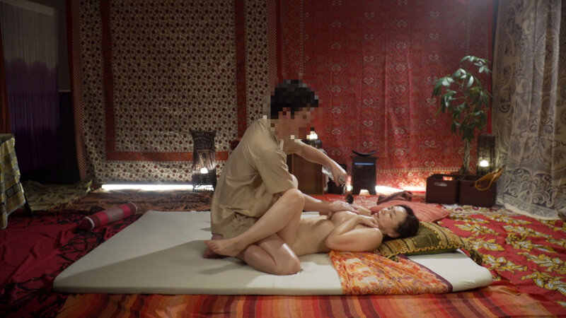 美熟女の淫欲着火の瞬間を盗〇撮!タイ古式マッサージでムラムラ全開!本性剥き出し飢えたカラダがのけ反り絶頂! よしい美希