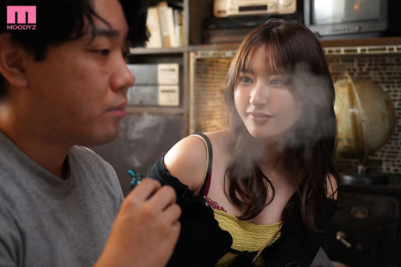 「媚薬使っていきなり白目剥いちゃうかもしれないの、恥ずかしいからさ…」 私と媚薬エッチしない？ 東京で彼氏ができたという幼馴染が田舎に帰省中にボクを実験台に媚薬SEXを試してきました… 一ノ瀬あおい