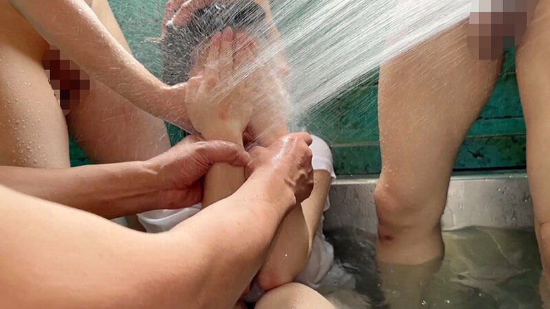 風呂に沈められ…悲惨な中出し輪●…地獄の集団リ×チ・トラウマ確定衝撃映像