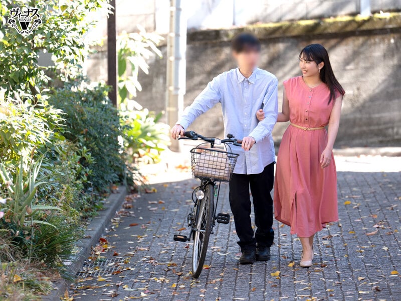 大好きな叔母を四六時中抱いた愛液と中出しに溺れる絶頂セックス 東ふうか