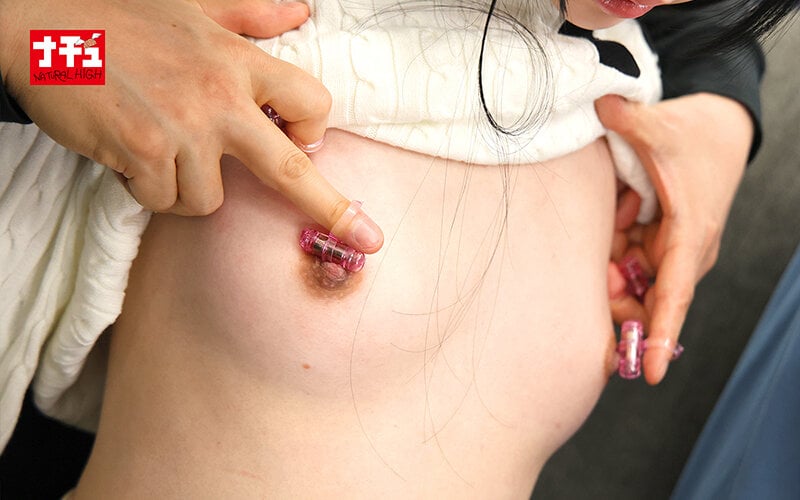 乳首開発電車 敏感お漏らし微乳女Ver.2 小柄AAカップ娘