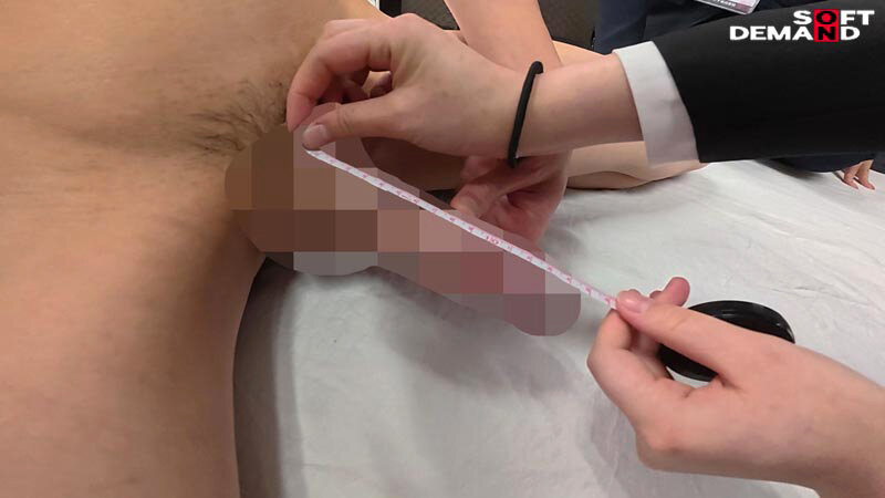 SOD女子社員試験官9名が全裸男性1名へち○ぽの勃起からザ～汁射精を手厚いサポート付きでじっくり審査 新人AV男優CFNMハーレムオーディション