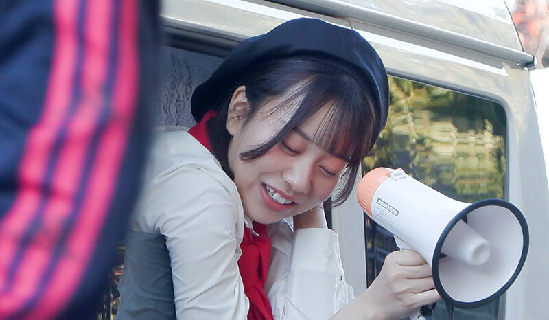 人気 AV 女優が挑戦!イカサレ屋台の中で 潮吹きながらホットドッグ売ってください!赤名いと