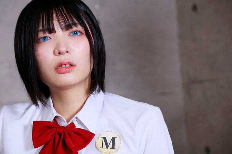 貼れば誰でもいいなり！ハーレム洗脳シールでクラスの一軍女子を完全支配してハメ比べ！