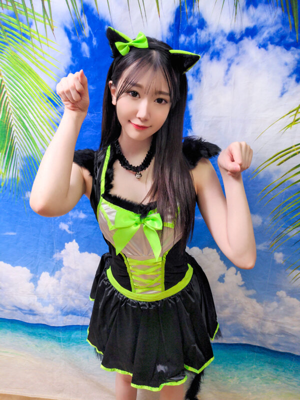 素人パンチラ in 自宅で個人撮影会vol.93!ア○マル系のかわいいコスプレを着て写真を撮るだけだったのに際どいポーズを要求される超過激撮影会