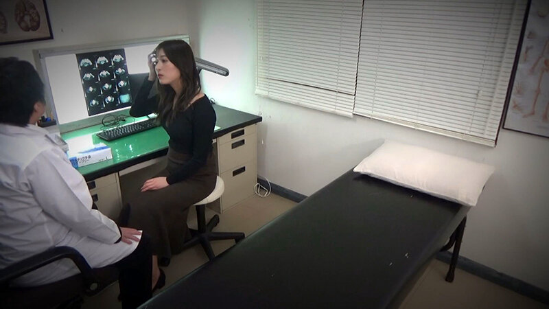 顔面偏差値カーストTOPの顔した訳アリ人妻さんが婦人科検診… 某アイドル！？激似の奥様。産婦人科の悪行検診で無残な中出し