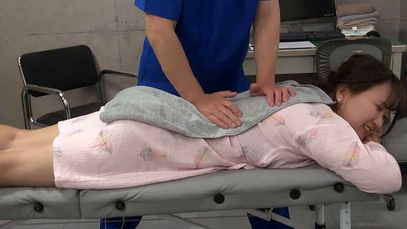 カラダの不調を改善したくて来院した若妻さん。マシュマロボディはとても敏感に反応する優れモノ。ビクビク痙攣がGOOD