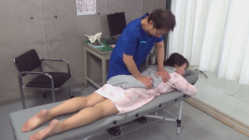 カラダの不調を改善したくて来院した若妻さん。マシュマロボディはとても敏感に反応する優れモノ。ビクビク痙攣がGOOD