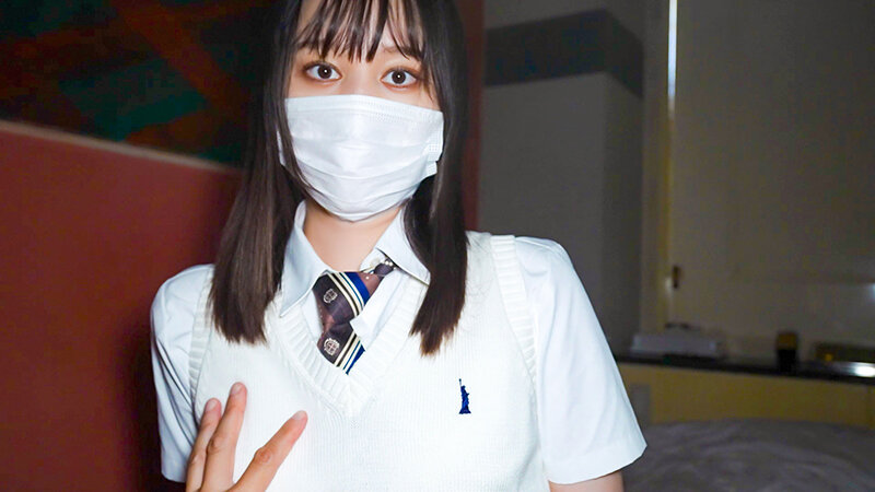 3人の制服女子が魅せる極上の素人ハメ撮り 背徳感満載の大量中出しオムニバス