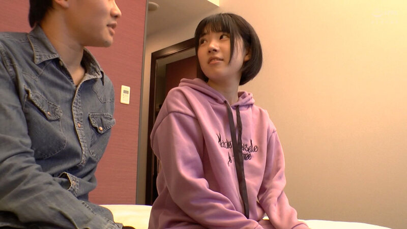 低身長146cmパイパン美少女おじさんチ○ポでドM覚醒 引っ込み思案で引きこもり…【個人撮影】ちっぱい・喘ぎ声◎・中出し ひかる 皆月ひかる