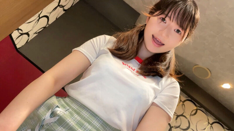 未発育ボディで乳首舐めもフェラも生ハメだってやってみたいお年頃なのっ 生中小悪魔ちびちゃん 水本葉