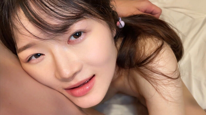 未発育ボディで乳首舐めもフェラも生ハメだってやってみたいお年頃なのっ 生中小悪魔ちびちゃん 水本葉