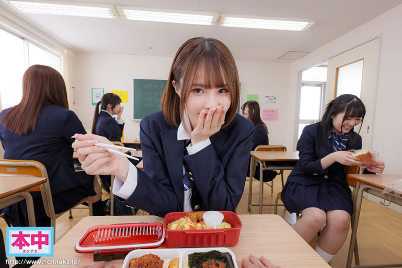 【VR】席替えVR 男は僕ひとりだけのクラスであの子もこの子も僕の隣の席をねらってる！？ 松本いちか