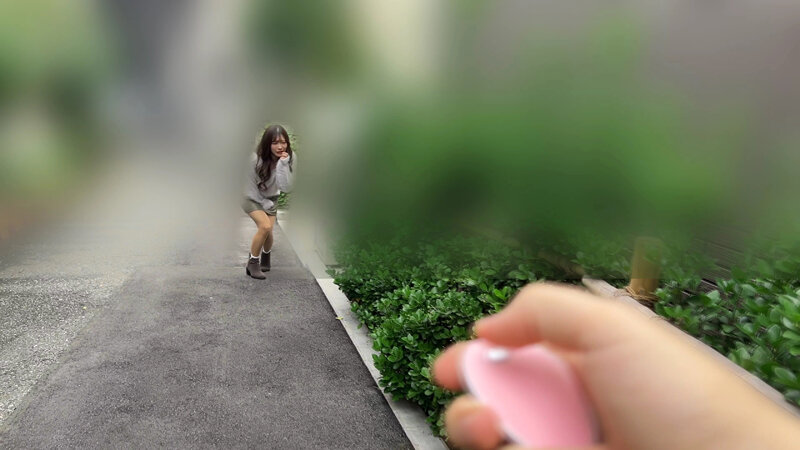 リモバイ発動中にベロキス発情したあやさんは潮吹きして中出しして痙攣中 野外デートでリモバイ接吻しまくったらガクブル中出しSEX 小那海あや