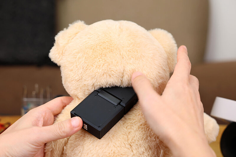 【VR】【8K VR】ぬいぐるみになって女の一人暮らしの部屋に潜入 しおりさん