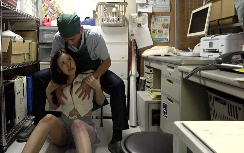 万引き スーパーの人妻たち ●でか尻でか乳ぷにょ妻 ●折●が必要クソ生意気妻 ●スレンダー爆裂張乳妻