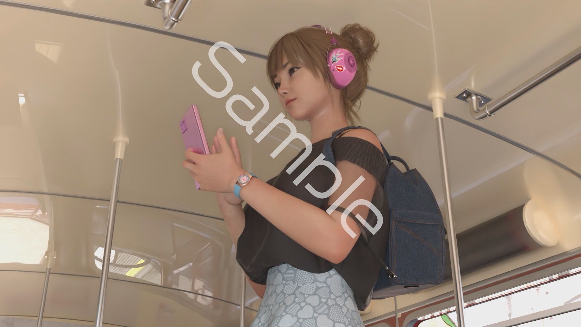 一ノ瀬廻里・私服登校日の通学途中のバス内でスカート内逆さ撮り盗撮の被害に遭う:PV01（サテン地ピンク水玉パンティ）
